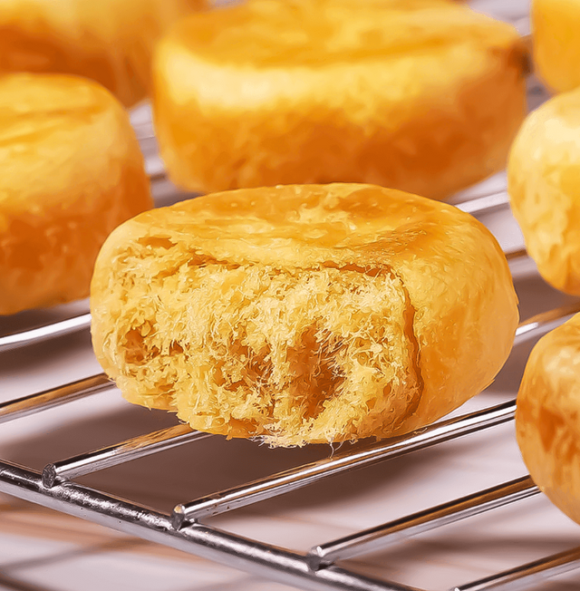 Youchen Cake Seasoned with Chicken Meat Floss 15pcs - 17.46 Oz (495 g)