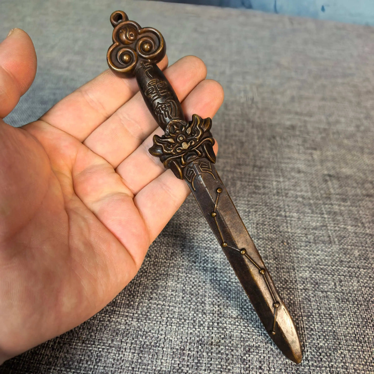 Tibetan Temple Brass Seven-Star Vintage Vajra Sword – Lion-Head Wenshu Phurpa Amulet