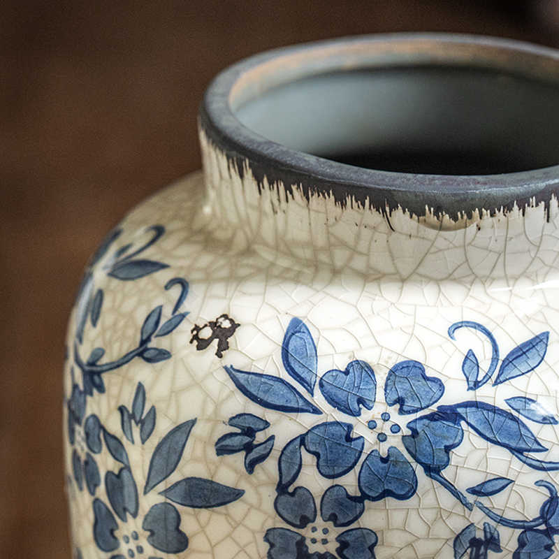 Blue And White Porcelain Vintage Ice Cracked Vase