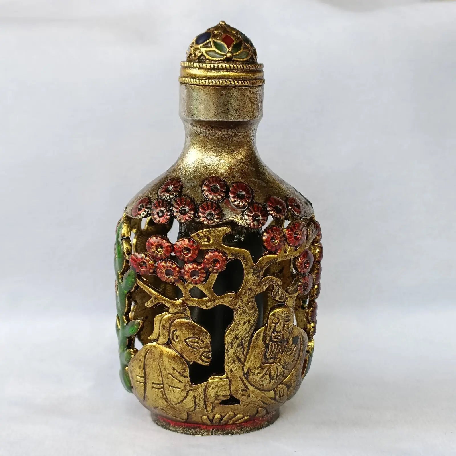 New Openwork Inlaid Tibetan Silver and Enamel Snuff Bottle – Handcrafted Copper Collectible