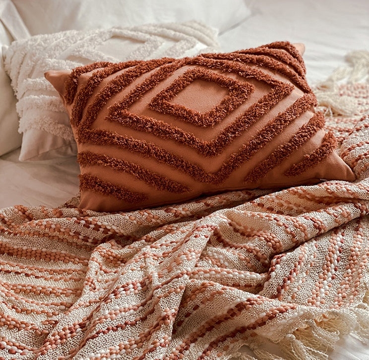 Pink Gradient Knitted Tassel Sofa Blanket – Bohemian Cozy Throw