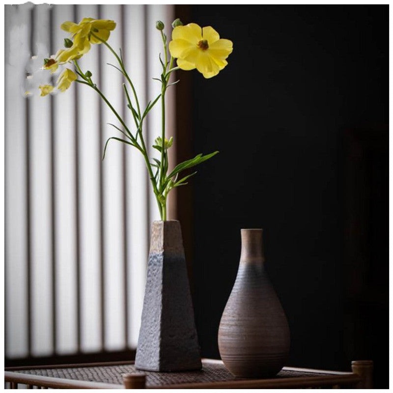 Gold Japanese Zen Art Vase – Minimalist Ceramic Bud Vase (3 Shapes)
