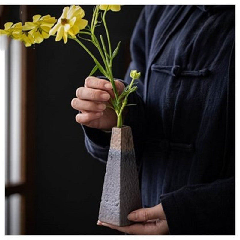 Gold Japanese Zen Art Vase – Minimalist Ceramic Bud Vase (3 Shapes)