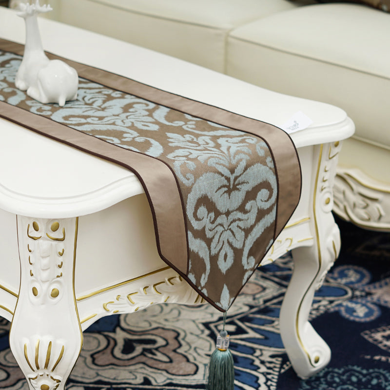 Elegant Chinese-Style Cotton Table Runner