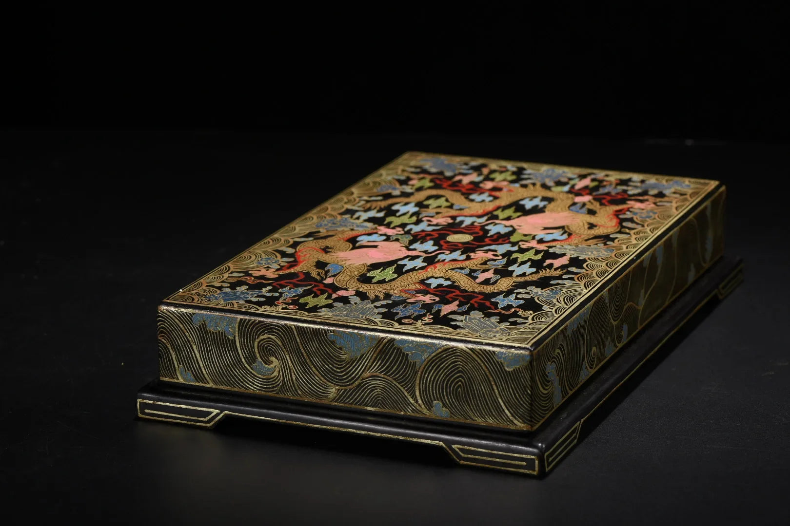 Old Wood Lacquer Wenfang Box – Gold-Outline Floral Dragon Storage