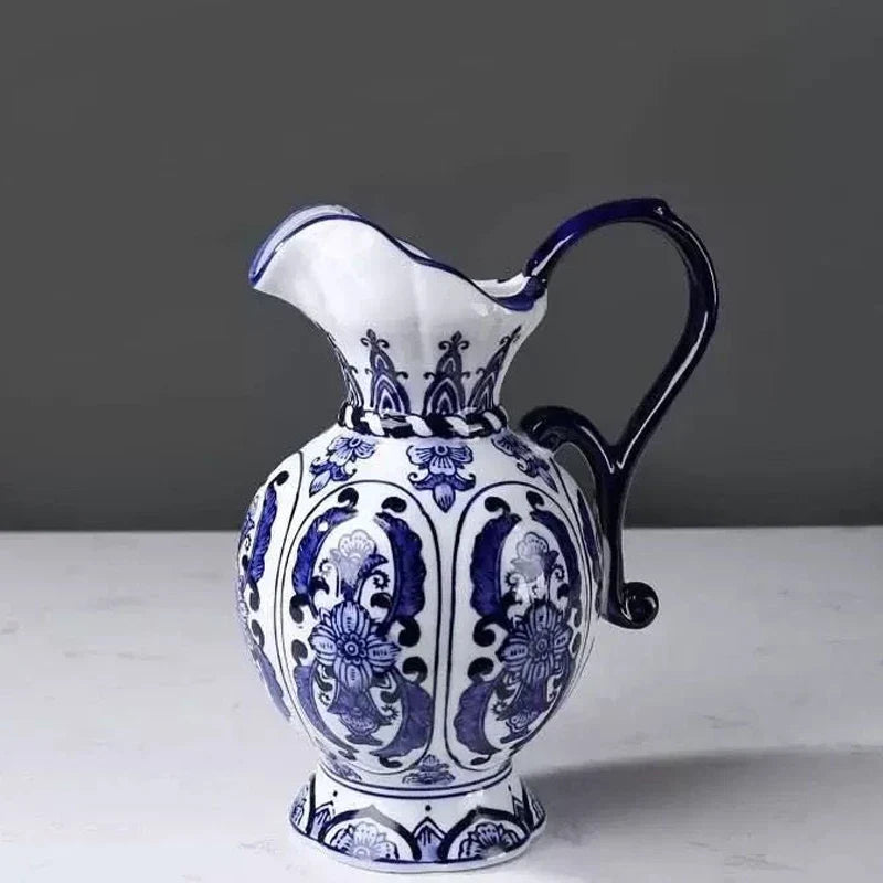 Exquisite Blue-and-White Porcelain Vase – Antique-Style Flower Container