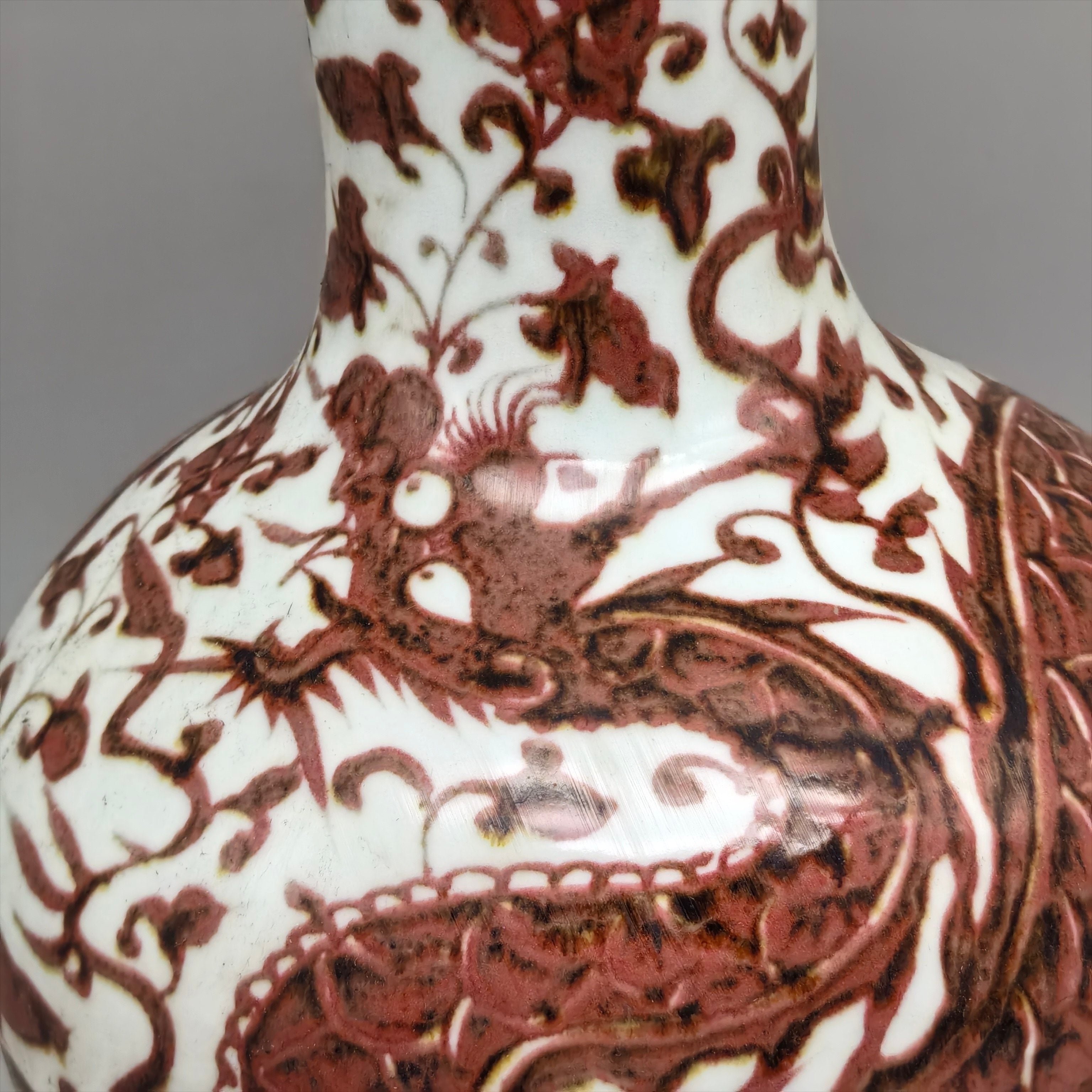 Chinese Red & White Porcelain – Antique Style Living Room Asian Home Decor