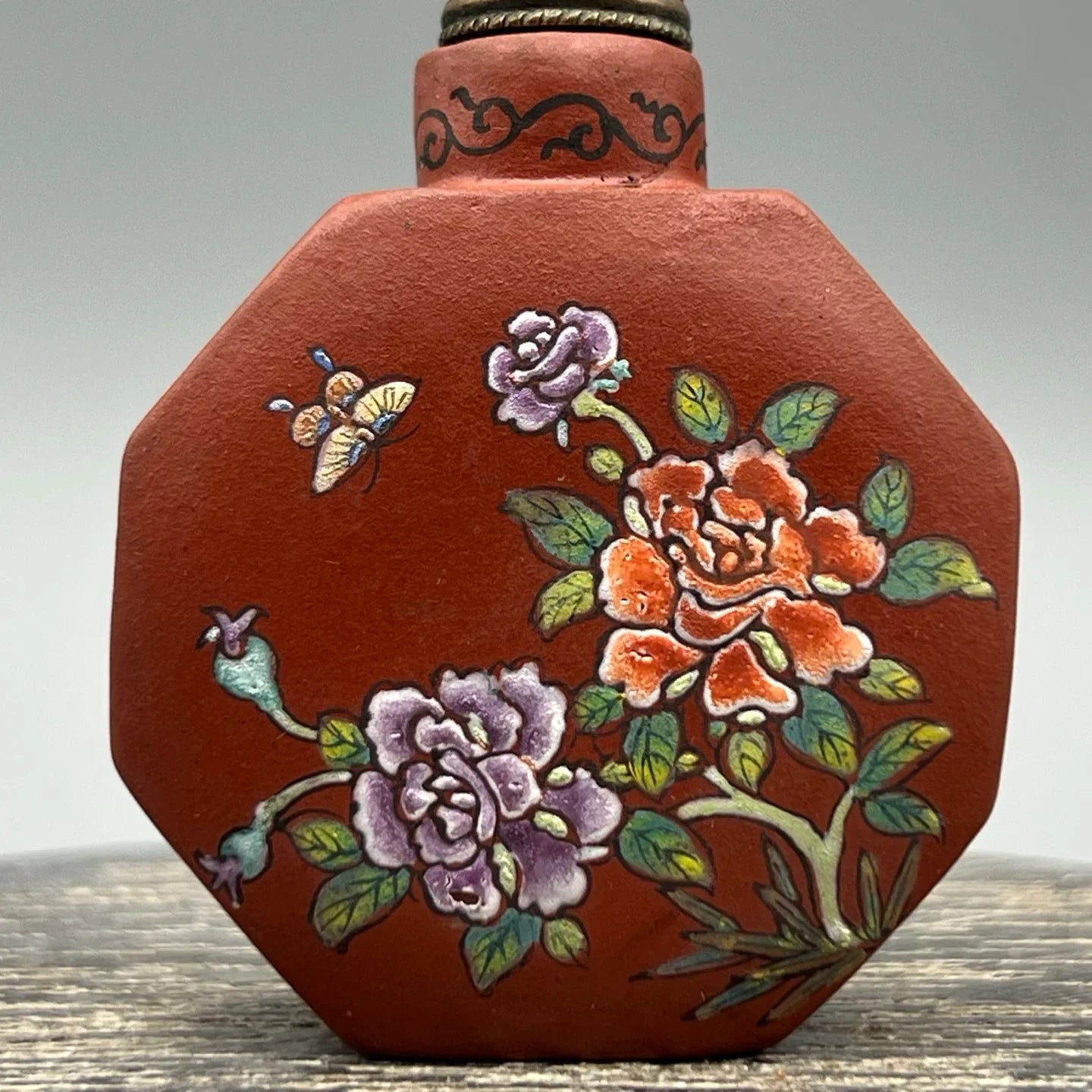 Chinese Zisha Purple Clay Snuff Bottle – Handmade Peony Art