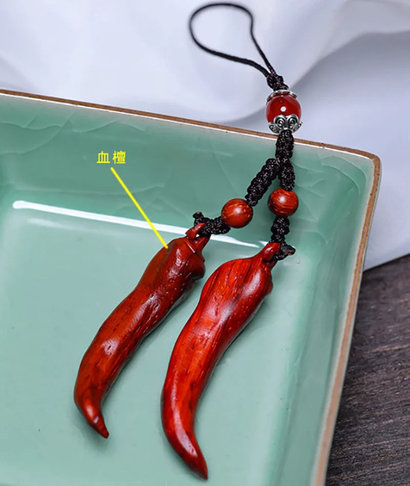 Pepper Rosewood Netsuke Bead – Small Carved Figurine Pendant 5.5 cm