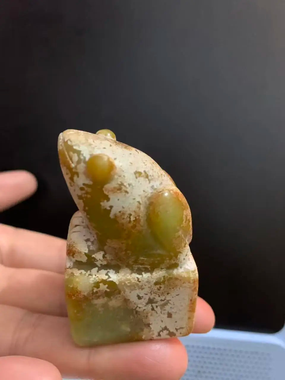 HeTian Jade Fish Statue – Han Dynasty Style