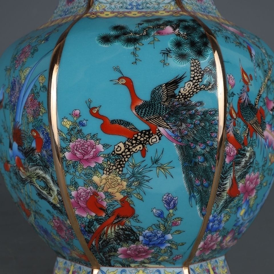 Ceramic and Porcelain Chinese Vase with Traditional Design