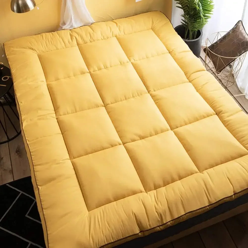 Traditional Tatami Futon Mattress – Thick Foldable Floor Mat (Queen)
