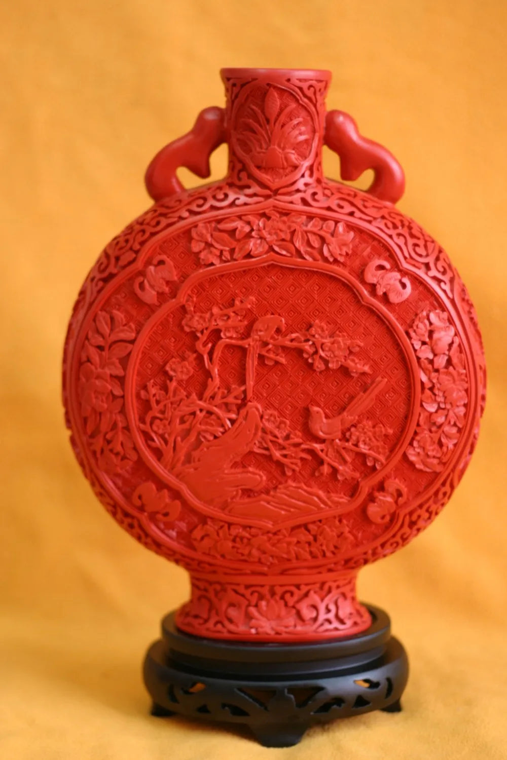 11" Red Lacquer Flower & Bird Auspicious Vase – Asian Home Decor
