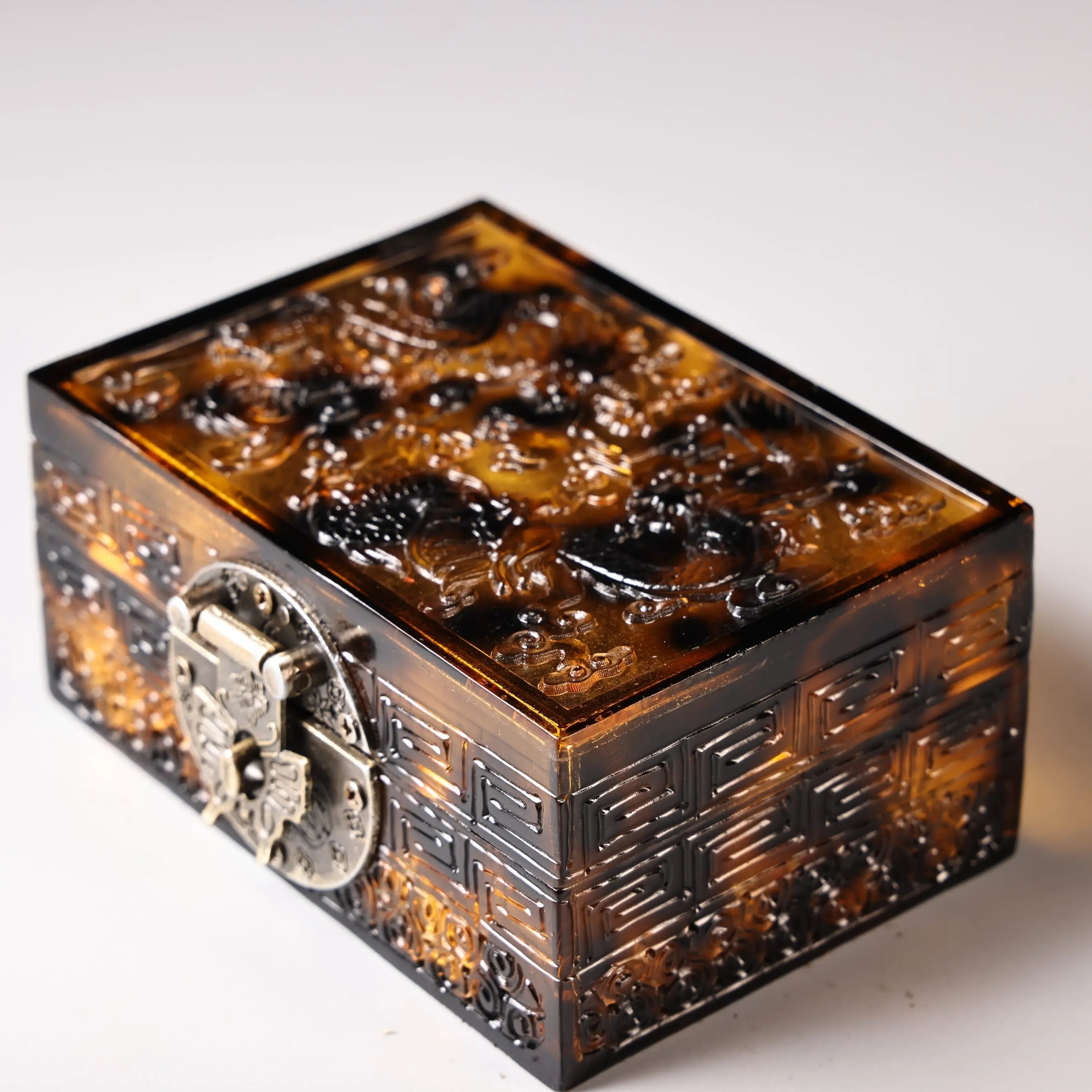 4" Old Hawksbill Turtle High Relief Long Box Amulet