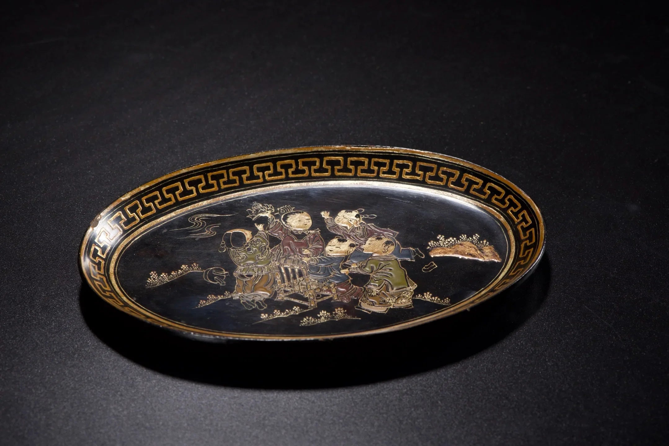 Old Wood Lacquerware Gold-Outlined 'Five Blessings' Decorative Plate