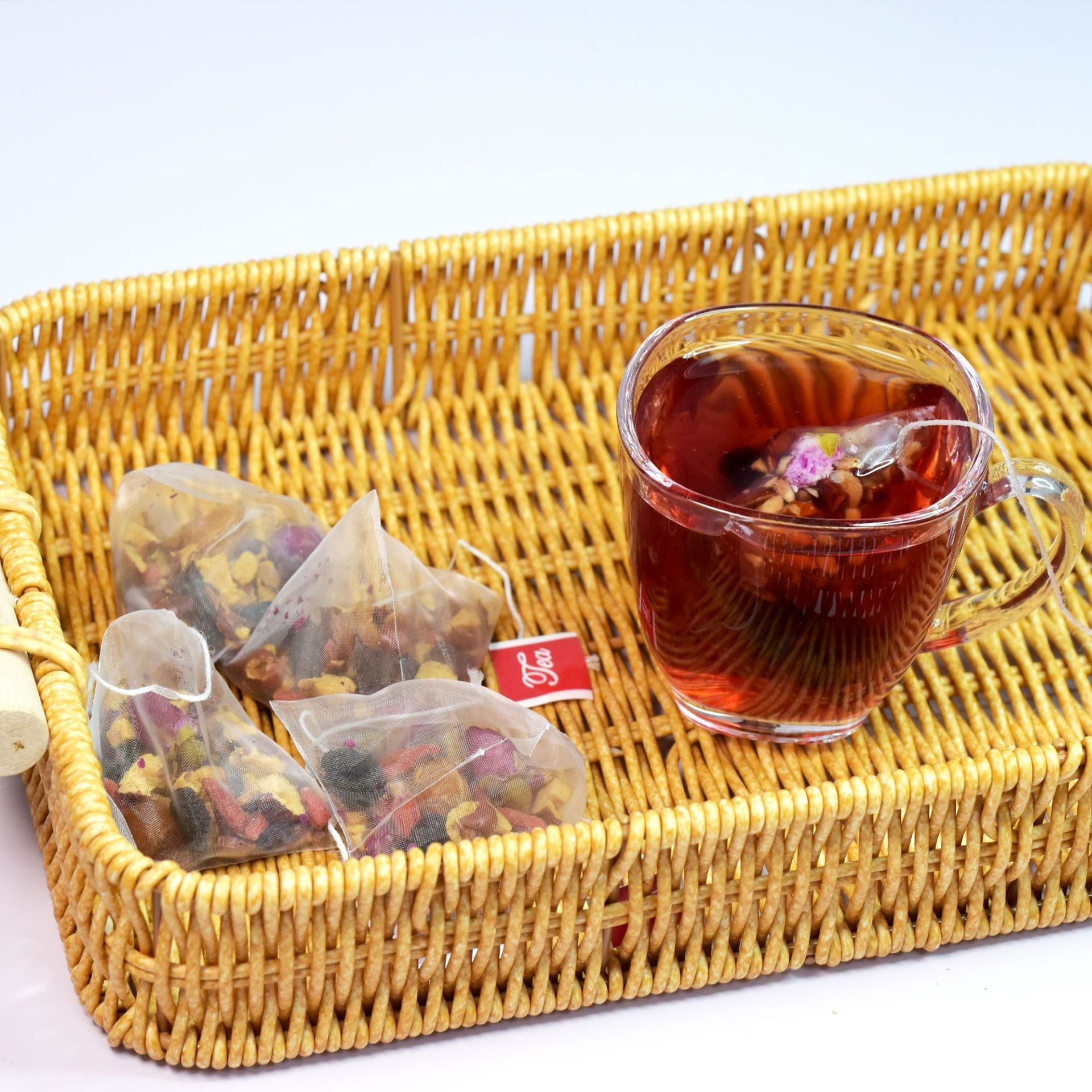 Women’s Menopausal Flower Bag Tea – Herbal Comfort Blend (10 Bags)