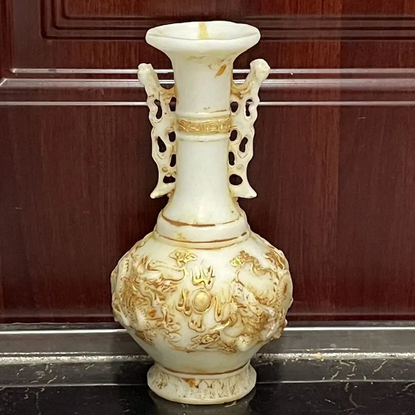 Qianlong Jade Carved and Gilded Dragon Reliefs Decorative Vase Ornament