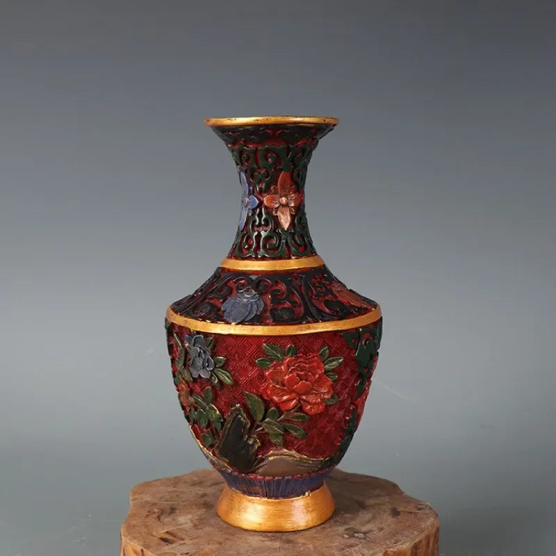 Chinese Antique Jingdezhen Flower & Bird Vase – Qing Qianlong Style
