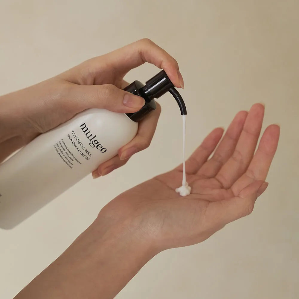 MULGEO Cleansing Milk With Oat Kernel Oil 195ml
