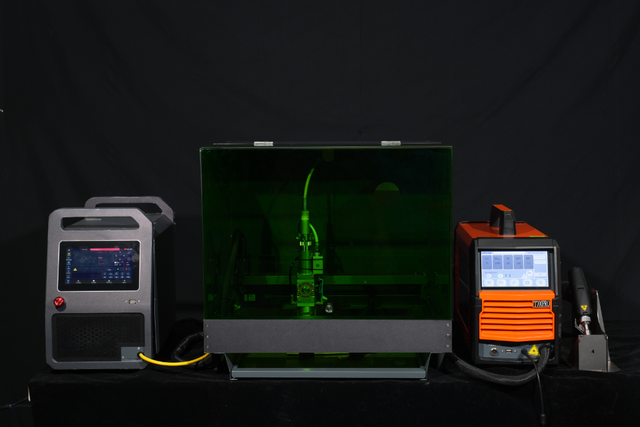 [PRE-ORDER] C700 Laser Cutter Workstation