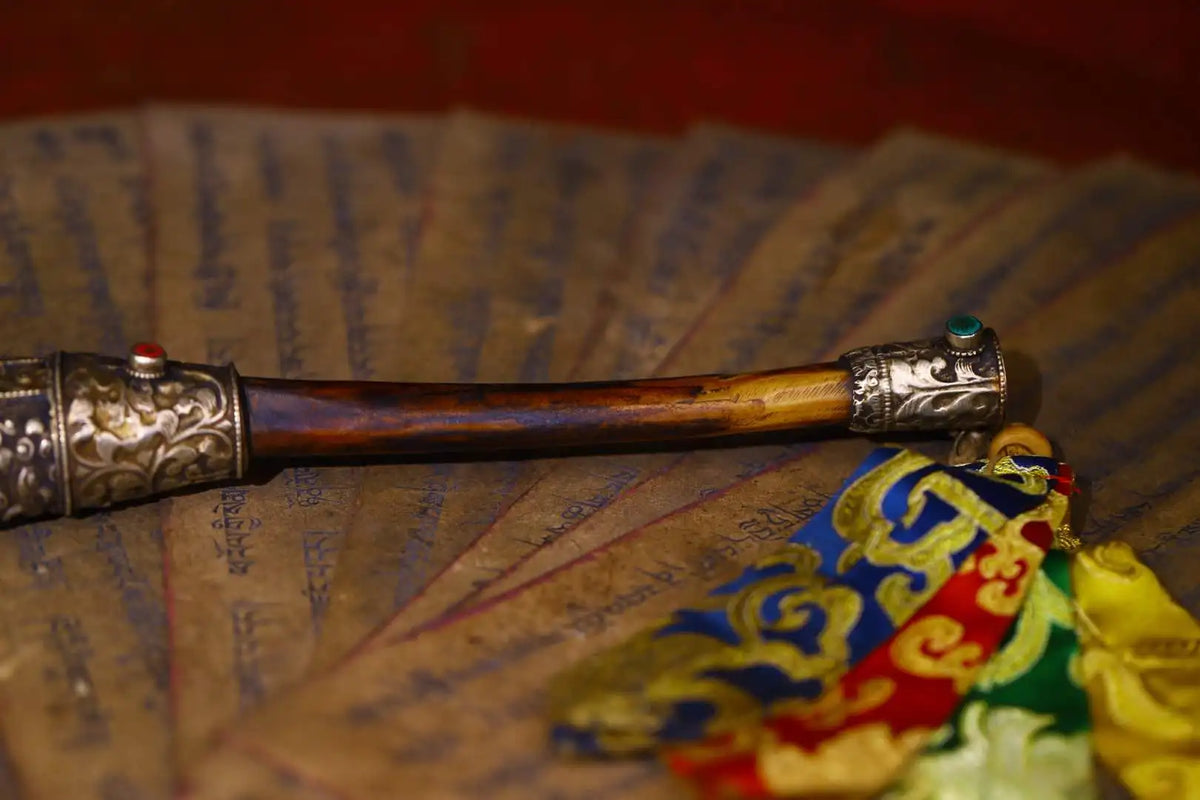 10" Vintage Nepalese Temples Old Yak Bone Mosaic Gem Tibetan Silver Kangling Buddha Horn Trumpet Amulet