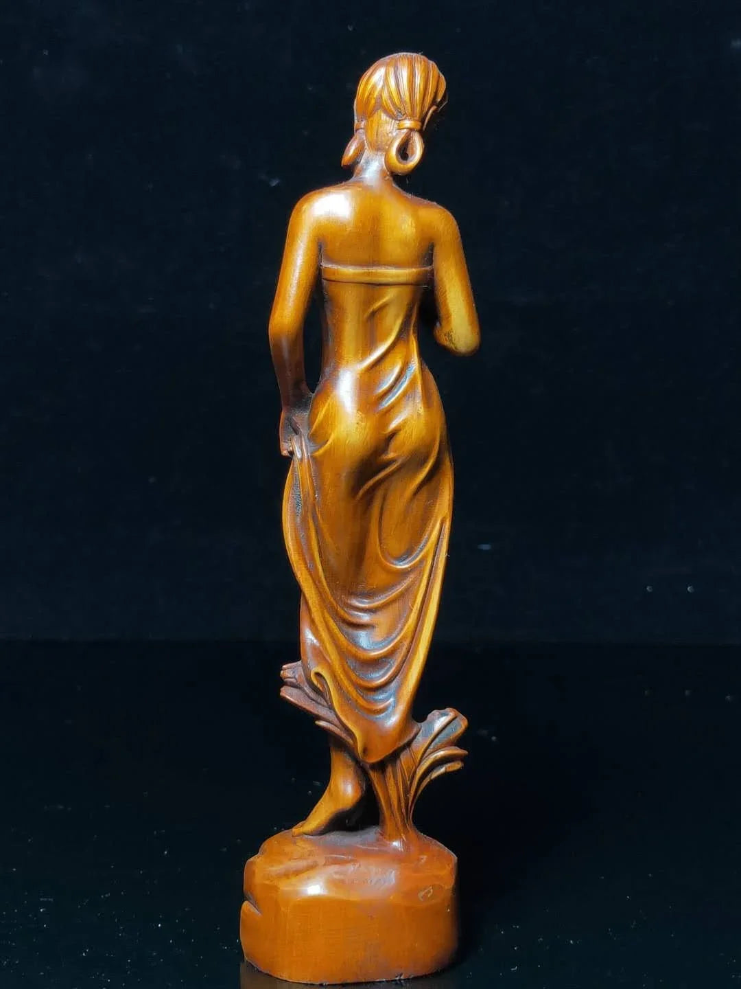 Boxwood Sexy Girl Netsuke Figurine – Japanese/Chinese Miniature