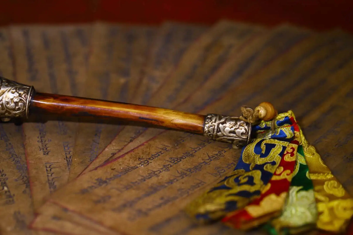 10" Vintage Nepalese Temples Old Yak Bone Mosaic Gem Tibetan Silver Kangling Buddha Horn Trumpet Amulet