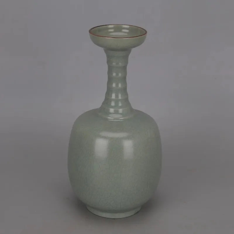 Celadon Bamboo‑Joint Porcelain Vase – Song Dynasty Qingliang Temple Style