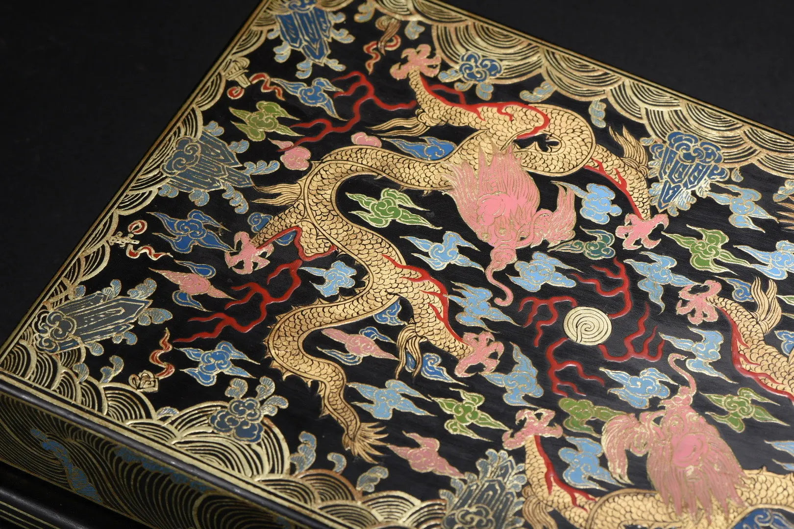 Old Wood Lacquer Wenfang Box – Gold-Outline Floral Dragon Storage