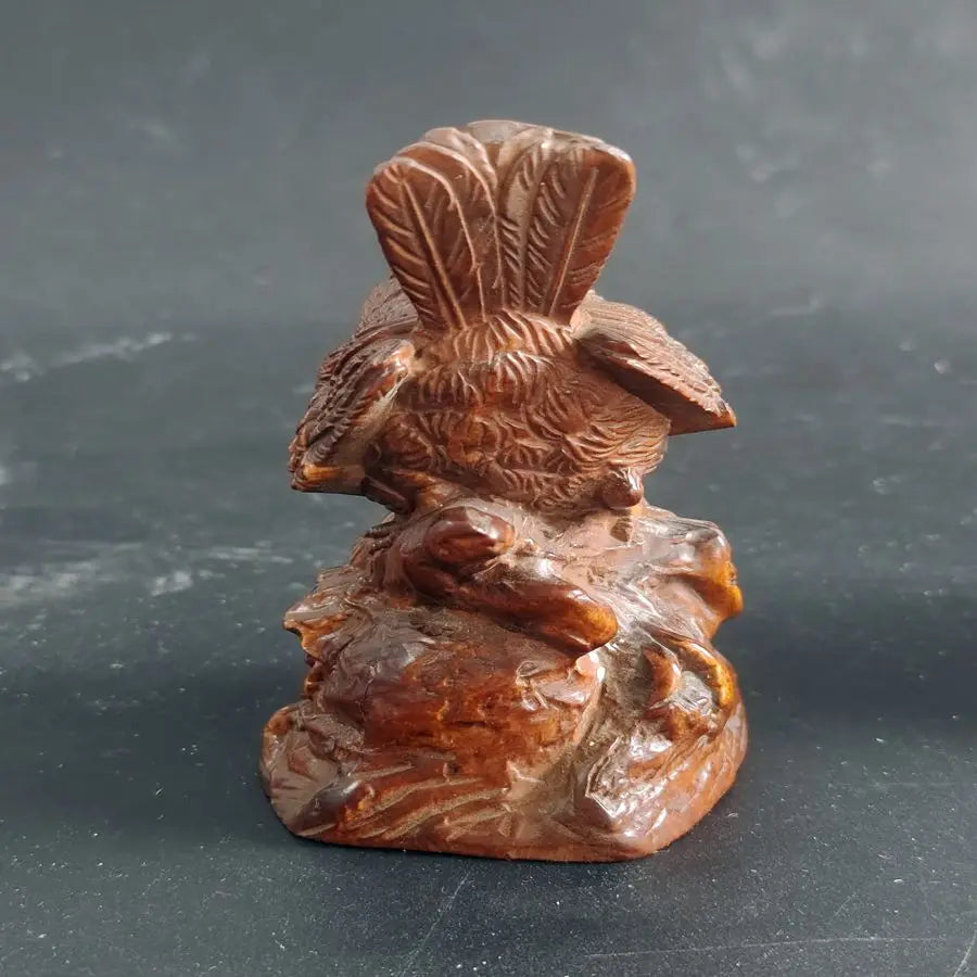 Boxwood Magpie Netsuke Figurine – Chinese Collectible Miniature