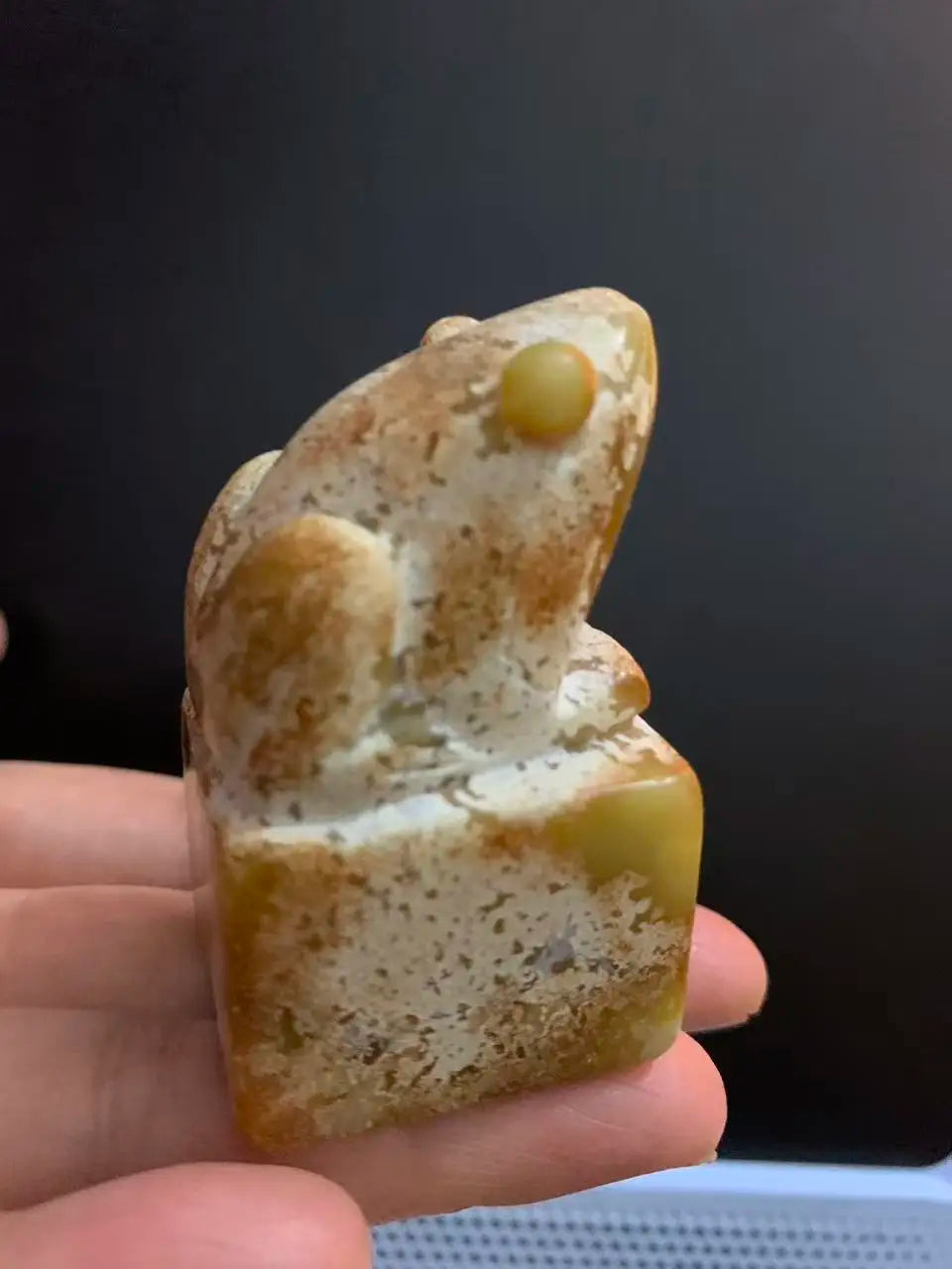 HeTian Jade Fish Statue – Han Dynasty Style