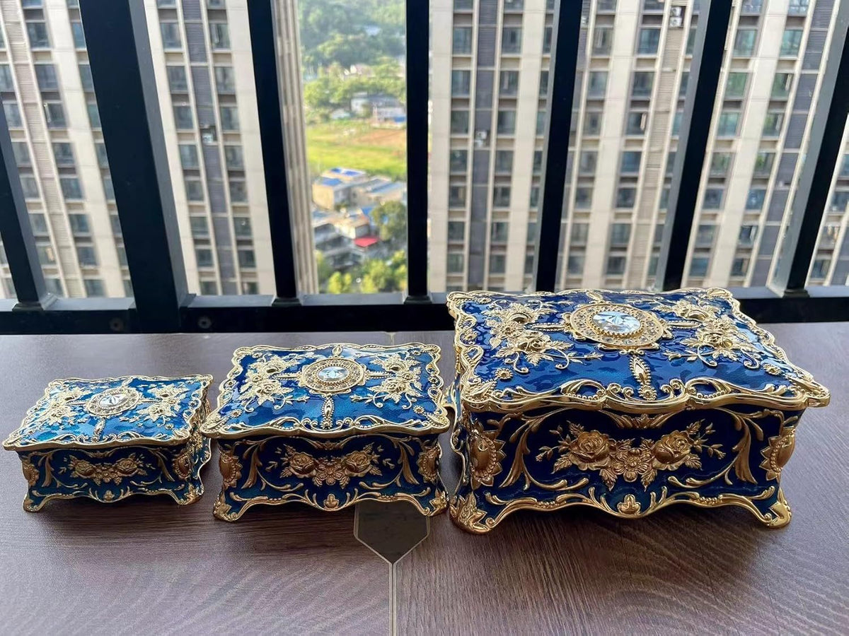 Ornate Pastoral-Style Jewelry Box – Velvet-Lined Gift for Girls & Women