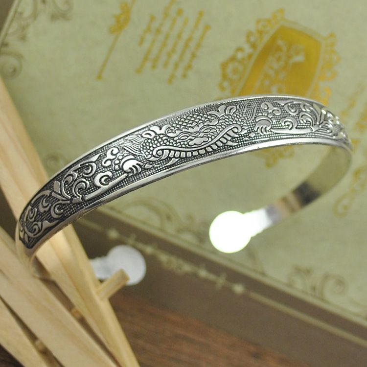 Handcrafted Tibetan Miao Silver Artisan Bracelet for Boho Fashion