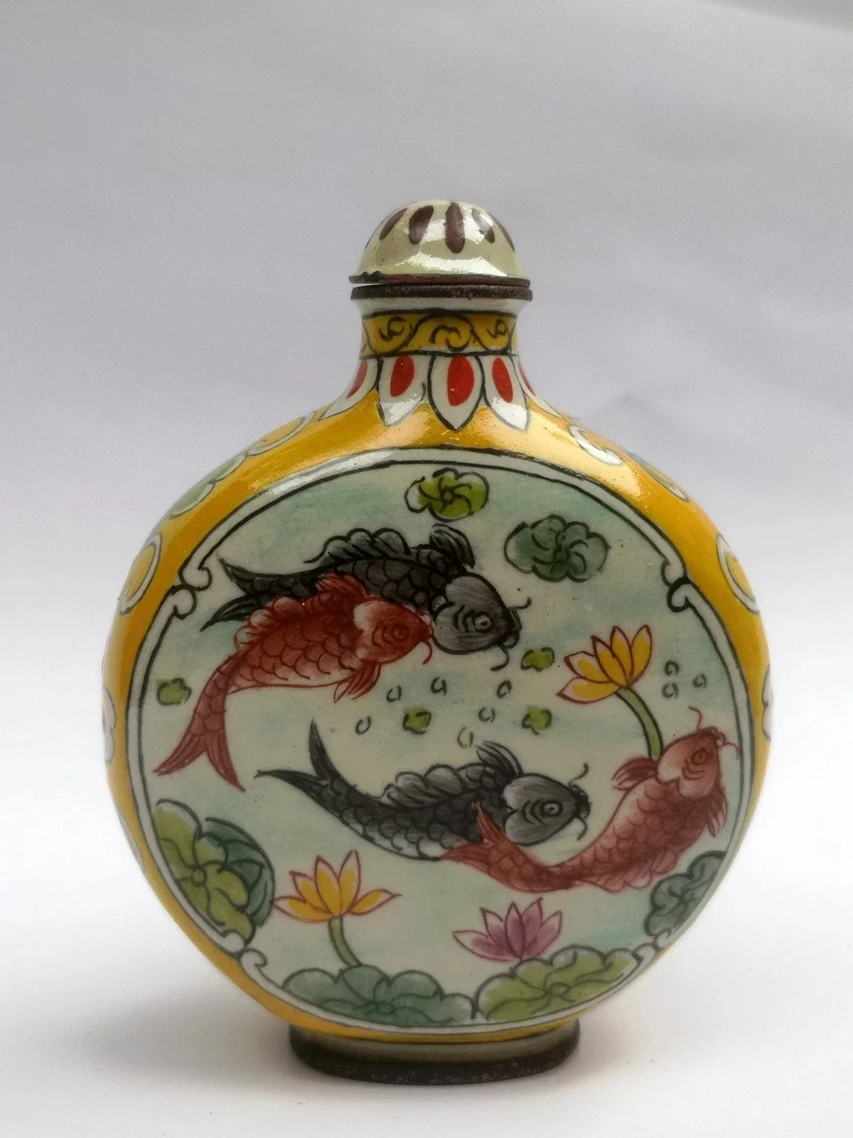 Collected Old China Cloisonné Fish & Lotus Snuff Bottle