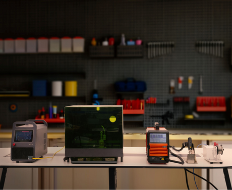 [PRE-ORDER] C700 Laser Cutter Workstation