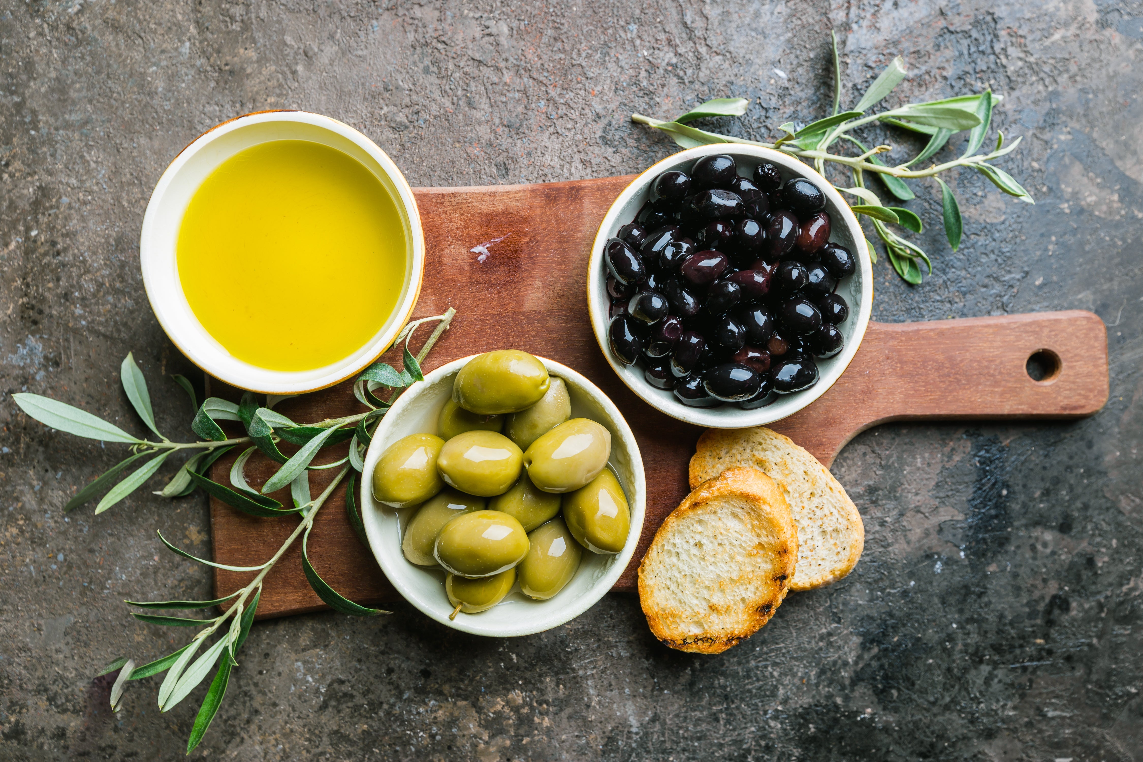 15 EUROPEAN OLIVE TREE Olea Europaea Edible Common Green Black Fruit Seeds