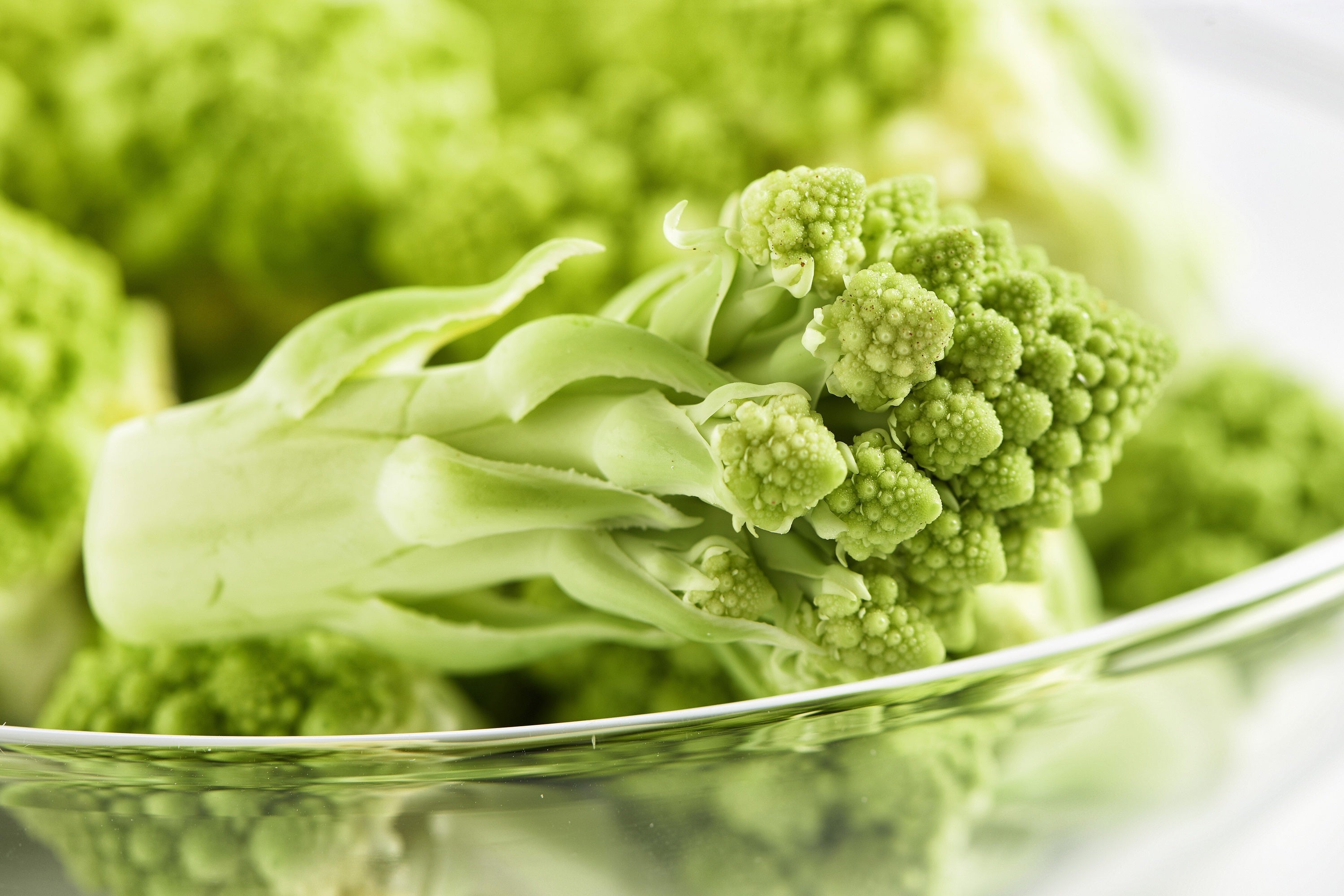500 ROMANESCO BROCCOLI Broccoflower Roman Cauliflower Pyramid Broccolo Brassica Oleracea Vegetable Seeds